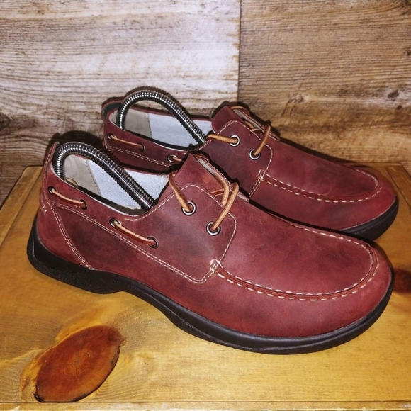 L.L. Bean Women's Leather Boat Shoe - Picture 1 of 8